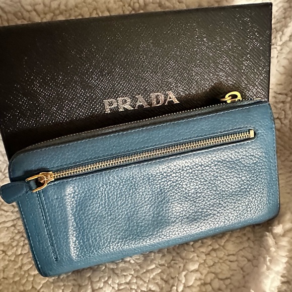 Prada wallet - Picture 10 of 16
